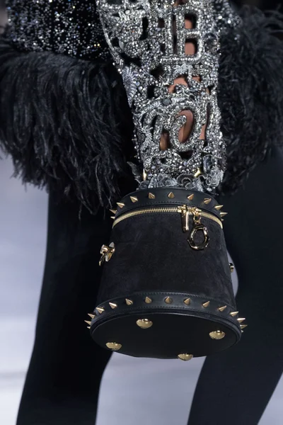 Look 8